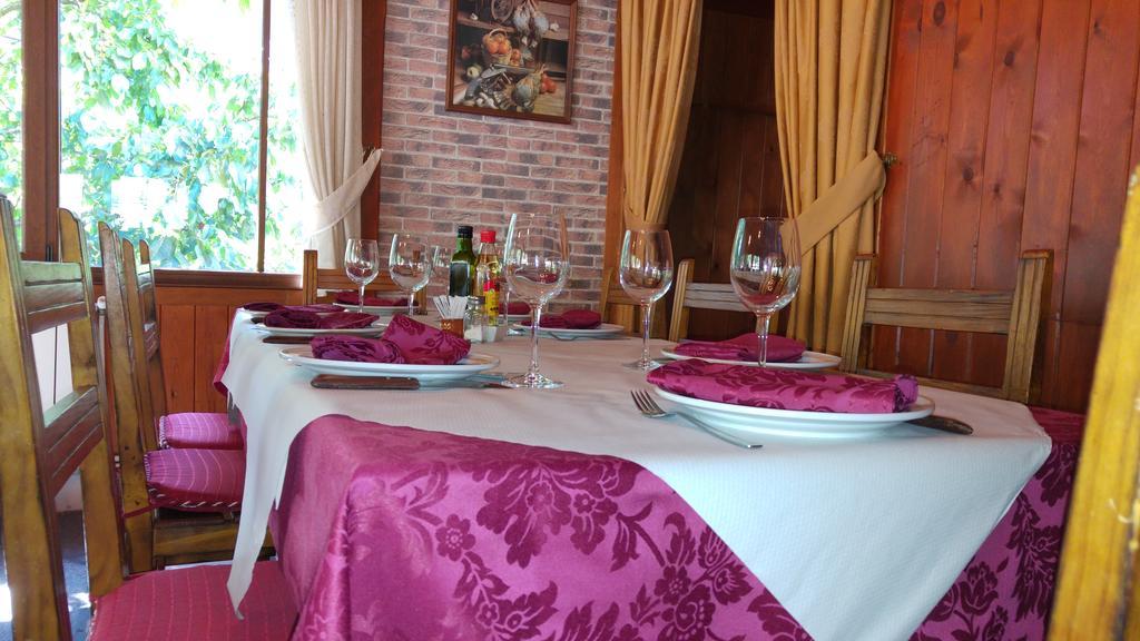 Hostal El Peregrino La Portela de Valcarce Екстериор снимка