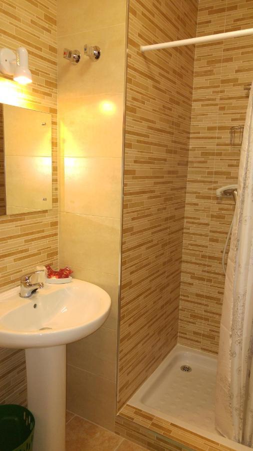 Hostal El Peregrino La Portela de Valcarce Екстериор снимка
